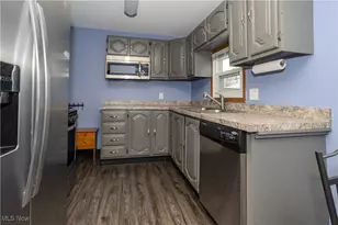 254 Tyler Ave, Cuyahoga Falls, OH 44221 - Photo 11