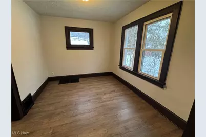 767 Roscoe Avenue, Akron, OH 44306 - Photo 11