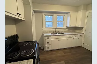 767 Roscoe Avenue, Akron, OH 44306 - Photo 5