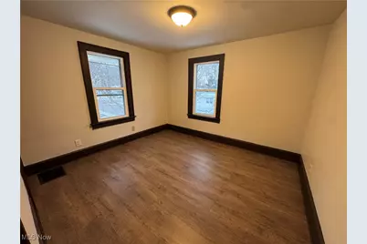 767 Roscoe Avenue, Akron, OH 44306 - Photo 17