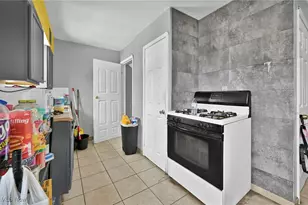 4275 W 137th St, Loveland, OH 44135 - Photo 9