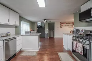 3915 Orchard View Dr SE, East Canton, OH 44730 - Photo 15