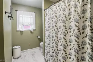 3915 Orchard View Dr SE, East Canton, OH 44730 - Photo 21