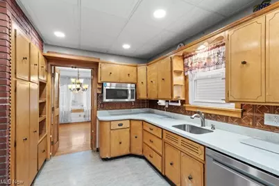 3521 Lindberg Way, Weirton, WV 26062 - Photo 9