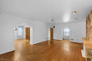 3521 Lindberg Way, Weirton, WV 26062 - Photo 5