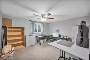 30185 Overlook Dr, Wickliffe, OH 44092 - Photo 33