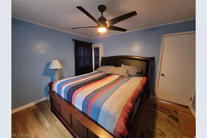 5853 Monica Lane, Garfield Heights, OH 44125 - Photo 9