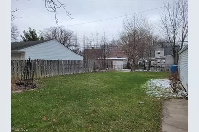 5853 Monica Lane, Garfield Heights, OH 44125 - Photo 21