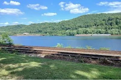 909 Riverside Avenue, Wellsville, OH 43968 - Photo 3