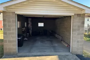 333 Heaslett Ave, Weirton, WV 26062 - Photo 7