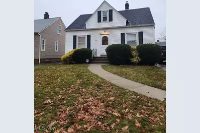 17600 Glenshire Avenue, Loveland, OH 44135 - Photo 1