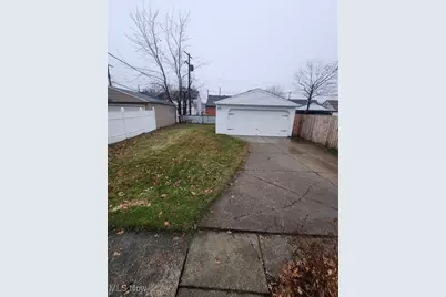 17600 Glenshire Avenue, Loveland, OH 44135 - Photo 33