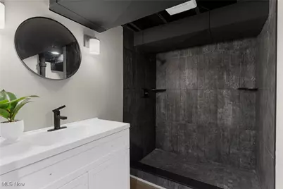 4314 Kerrybrook Drive, Youngstown, OH 44511 - Photo 15