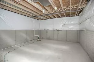 5594 Grove Ave, Mentor, OH 44060 - Photo 35