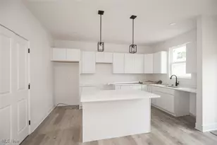 5594 Grove Ave, Mentor, OH 44060 - Photo 9