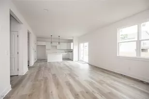 5594 Grove Ave, Mentor, OH 44060 - Photo 9