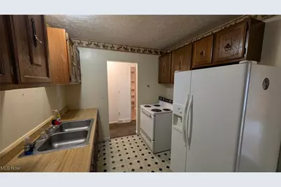 29131 Norman Avenue, Wickliffe, OH 44092 - Photo 7