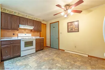 1146 4th Street SE, New Philadelphia, OH 44663 - Photo 9