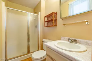 1146 4th St SE, New Philadelphia, OH 44663 - Photo 17