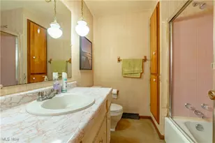 1146 4th St SE, New Philadelphia, OH 44663 - Photo 13