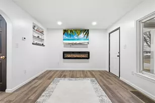 1307 Orlando Ave, Akron, OH 44320 - Photo 7