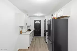 1307 Orlando Ave, Akron, OH 44320 - Photo 11