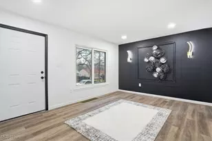 1307 Orlando Ave, Akron, OH 44320 - Photo 5