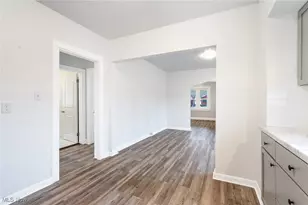 20 Erskine Ave, Youngstown, OH 44512 - Photo 5