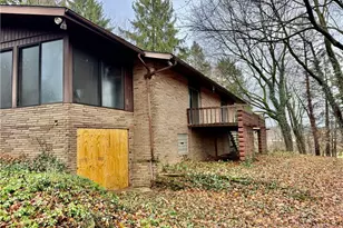 2898 Canton Rd, Uniontown, OH 44685 - Photo 3