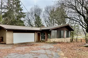 2898 Canton Rd, Uniontown, OH 44685 - Photo 1