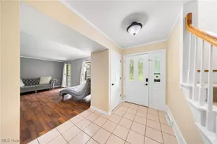 1141 Las Olas Blvd NW, North Canton, OH 44720 - Photo 5