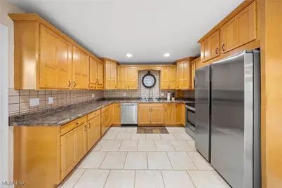 1141 Las Olas Boulevard NW, North Canton, OH 44720 - Photo 13