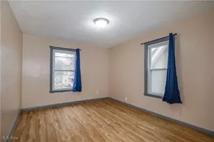 162 E Archwood Ave, Akron, OH 44301 - Photo 11