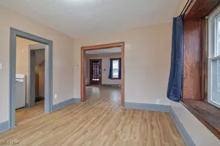 162 E Archwood Ave, Akron, OH 44301 - Photo 7