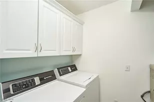 1287 N Yorkshire Dr, Grandview Heights, OH 44147 - Photo 15