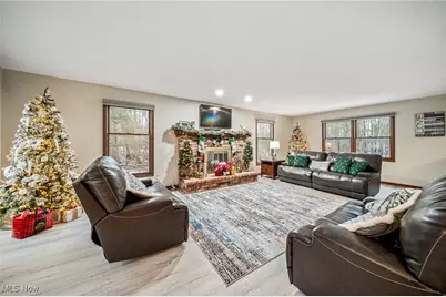 13340 Auburn Road, Chardon, OH 44024 - Photo 9