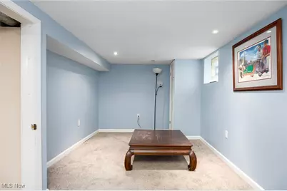 946 Falls Avenue, Cuyahoga Falls, OH 44221 - Photo 17