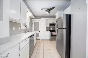 946 Falls Ave, Cuyahoga Falls, OH 44221 - Photo 3