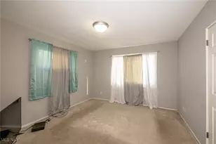 670 Hemlock Dr, Euclid, OH 44132 - Photo 23