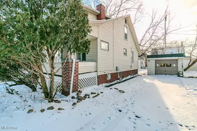 19330 Naumann Avenue, Euclid, OH 44119 - Photo 3