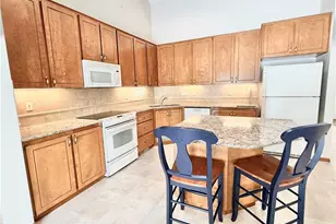 33162 Eagles Glen Ct, North Ridgeville, OH 44039 - Photo 9