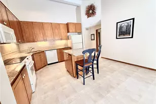 33162 Eagles Glen Ct, North Ridgeville, OH 44039 - Photo 9
