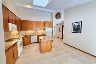 33162 Eagles Glen Ct, North Ridgeville, OH 44039 - Photo 5