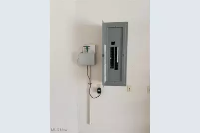 33162 Eagles Glen Court, North Ridgeville, OH 44039 - Photo 31