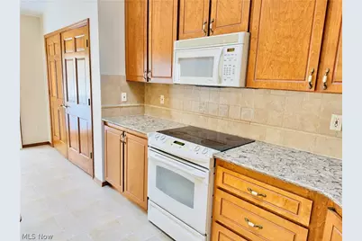 33162 Eagles Glen Court, North Ridgeville, OH 44039 - Photo 37