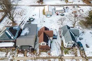 327 N 2nd St, Coshocton, OH 43812 - Photo 17