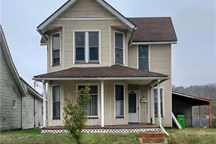 327 N 2nd St, Coshocton, OH 43812 - Photo 1