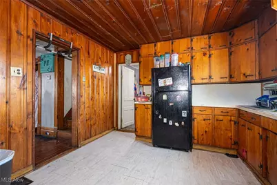 327 N 2nd Street, Coshocton, OH 43812 - Photo 13