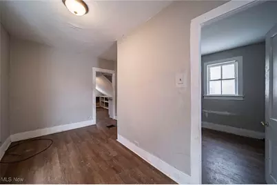 2449 Castle Avenue, Loveland, OH 44113 - Photo 13