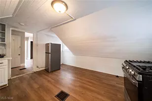 2449 Castle Ave, Loveland, OH 44113 - Photo 7